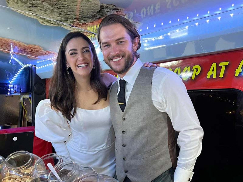 Wedding Celebration with Ice Cream Wedding Celebration with Ice Cream